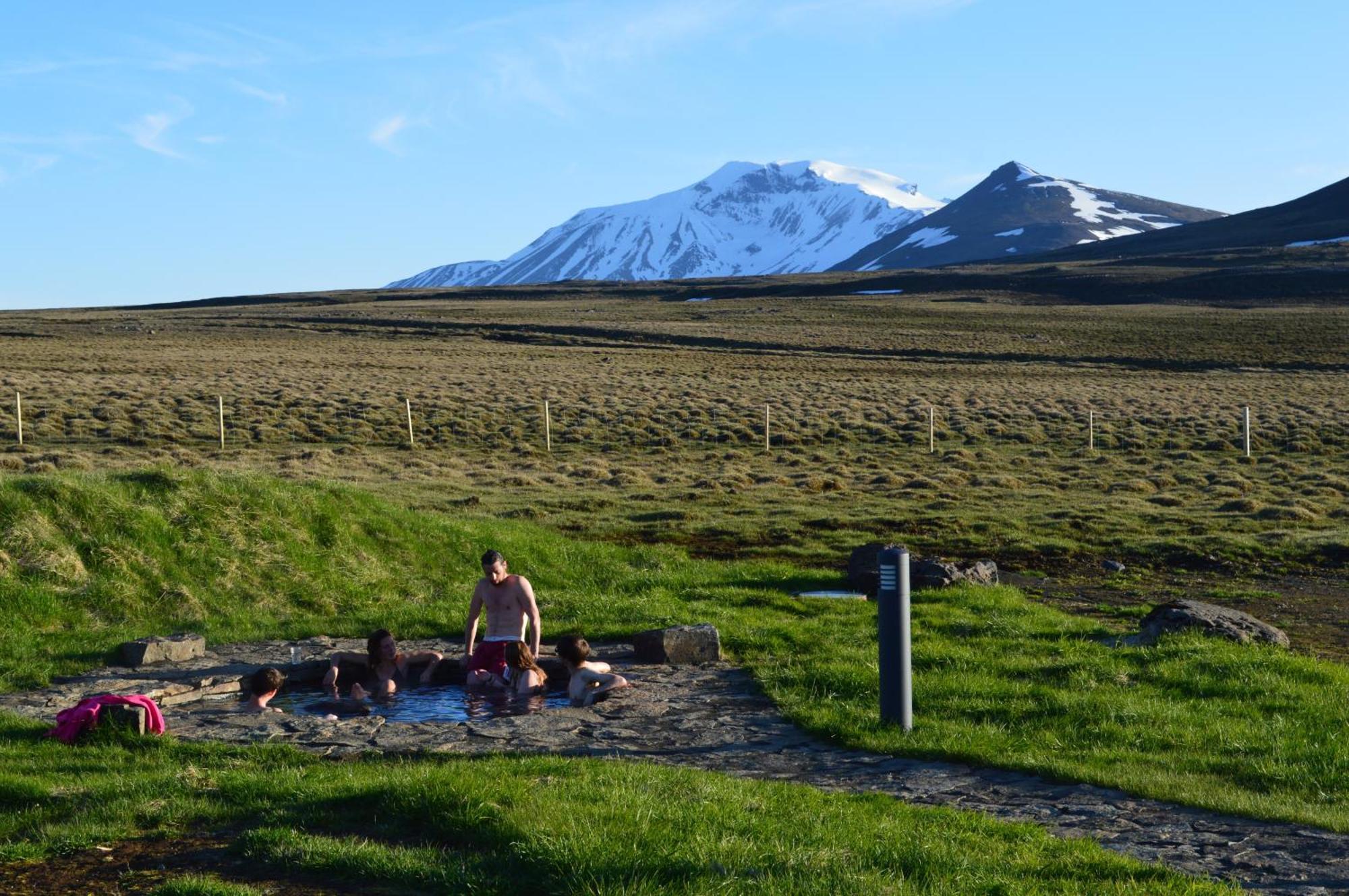 Laugarfell Accommodation & Hot Springs Eksteriør bilde
