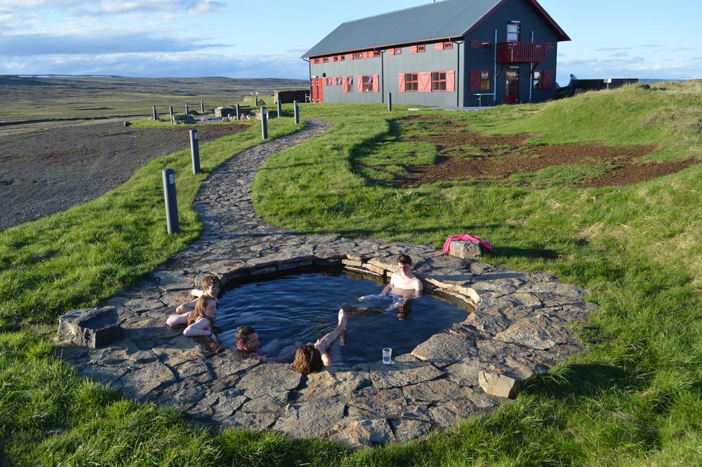 Laugarfell Accommodation & Hot Springs Eksteriør bilde